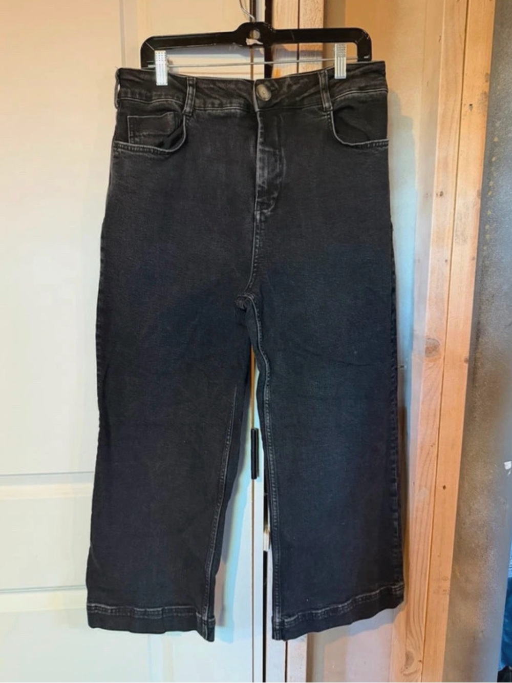 Anthropologie Pilcro High Rise Wide Leg Jean Crop Waist 31 Washed Black Denim